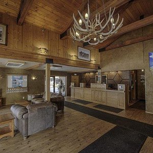 Brandin&#39; Iron Inn, hotel in West Yellowstone