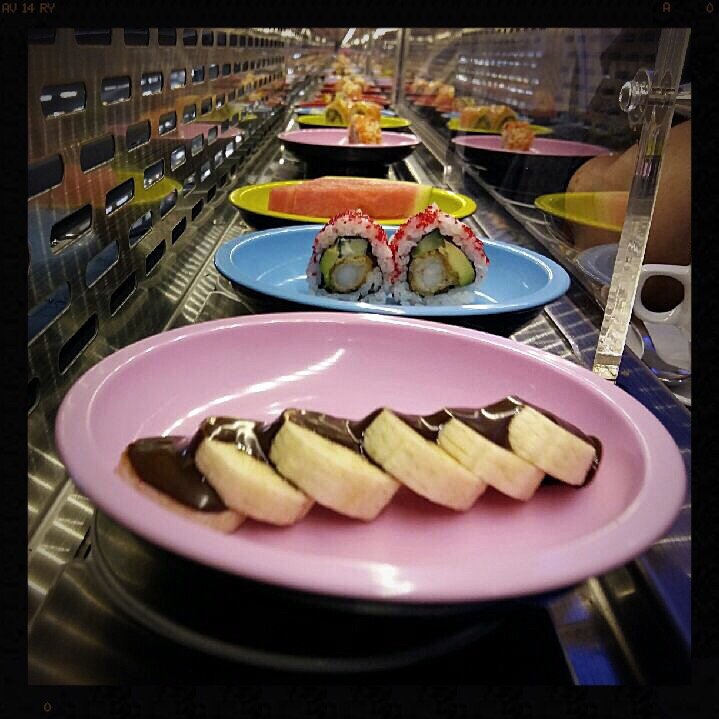 KING S RUNNING SUSHI BUFFET Odense Photos Restaurant Reviews Food Delivery Takeaway Tripadvisor