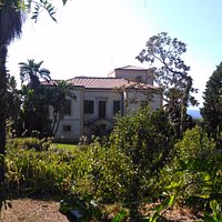 Villa vista dal giardino