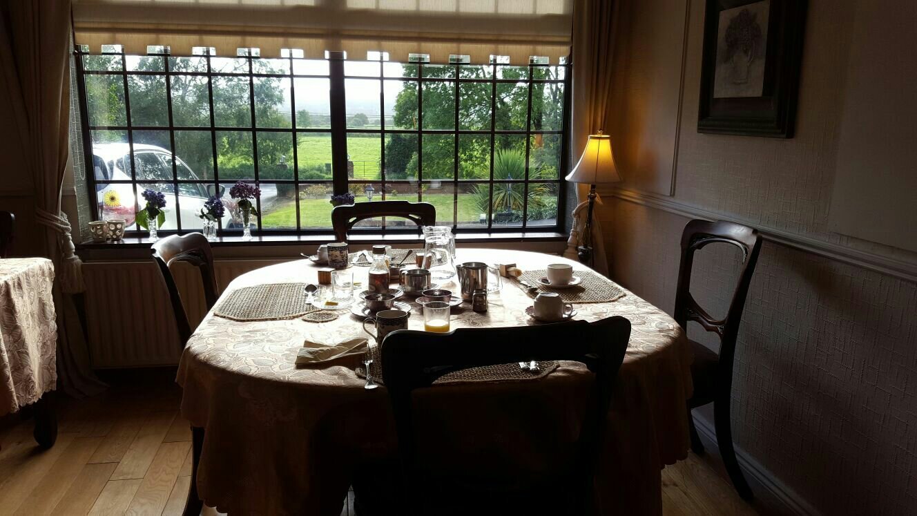 BUNRATTY HEIGHTS BED AND BREAKFAST - Updated 2022 Prices & B&B Reviews ...