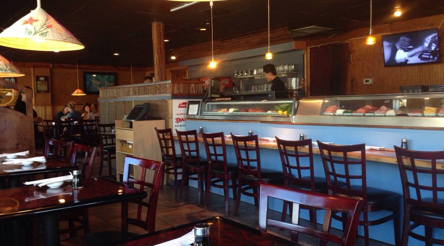 Hook's Sushi Bar & Thai Food