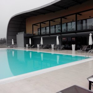 Área de piscina exterior