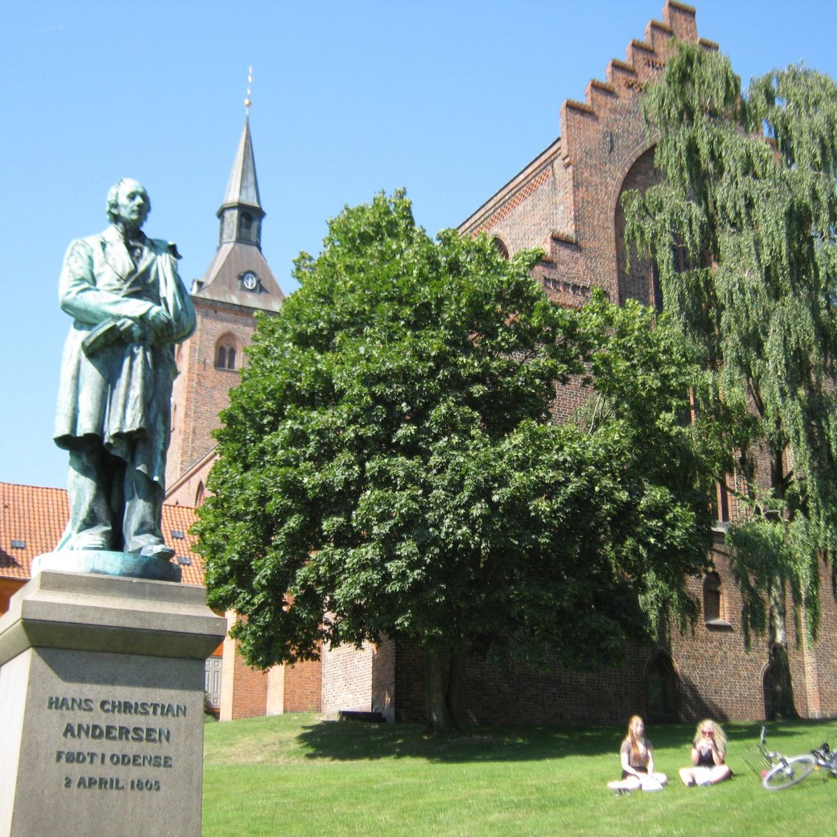 Submerged Sculpture of Hans Christian Andersen – Odense, Denmark