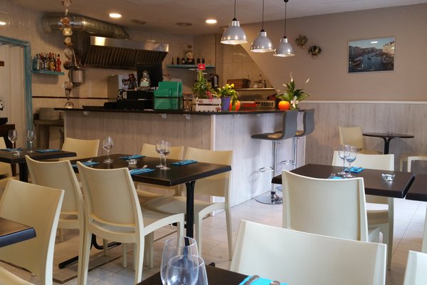 Pizza Siciliana 🍕 - Picture of Pizzeria La Pizza, Opava - Tripadvisor