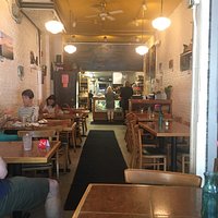 Small place with great food good atmosphere