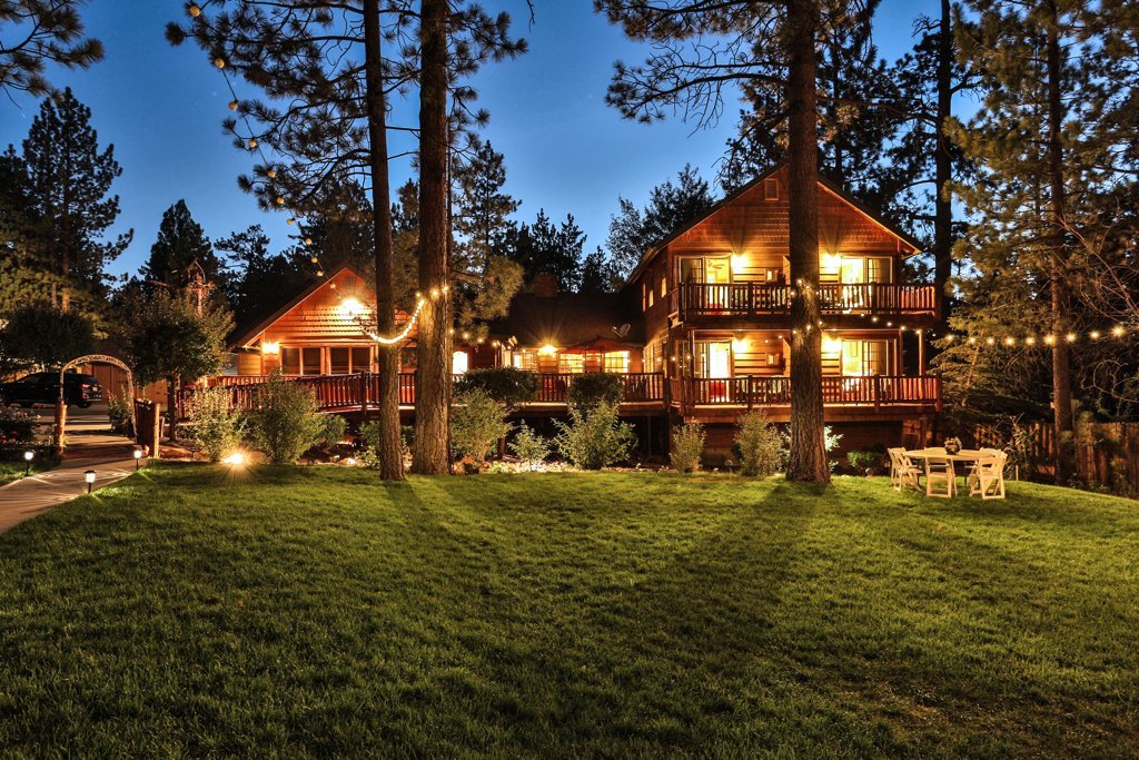 알펜호른 B&B (Alpenhorn Bed And Breakfast Inn, 빅 베어 레이크) - 호텔 리뷰 & 가격 비교