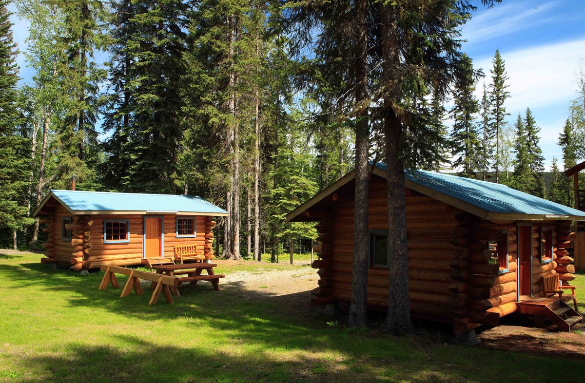 Becker's Lodge Bowron Lake Adventures Resort Rooms: Pictures & Reviews ...