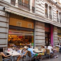 Pasticceria Mungher in via Luvini a Lugano