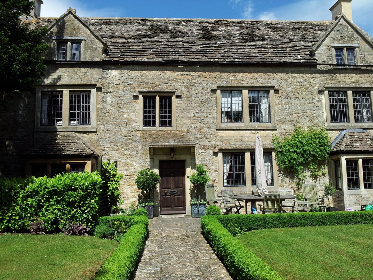 A Luxurious Retreat Hotel Review of the Manor House, Wiltshire, UK