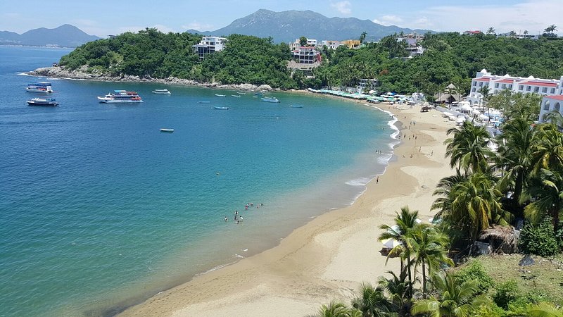 places to visit in manzanillo mexico