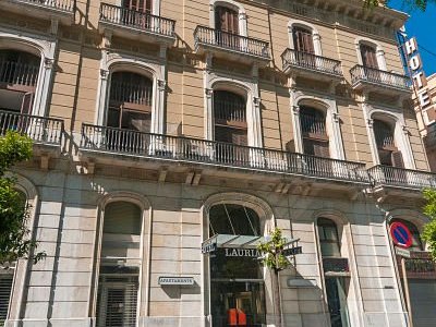 FACHADA HOTEL LAURIA