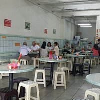 Good noodle in the town. Ta Wan Kung started business from 8.00am till mid afternoon. They are o