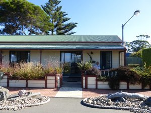 Beach Retreat Tourist Park in Wynyard