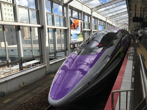 2023年 500 Type Eva (新幹線：エヴァンゲリオン プロジェクト 