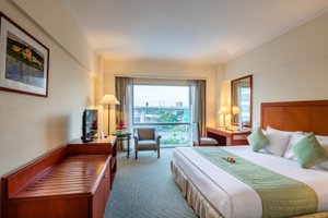 Room & Suite