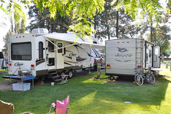 Parking Your Camper at Walmart: 9 Things You Need to Know
