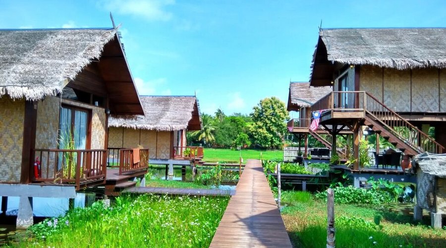The other huts/ chalets