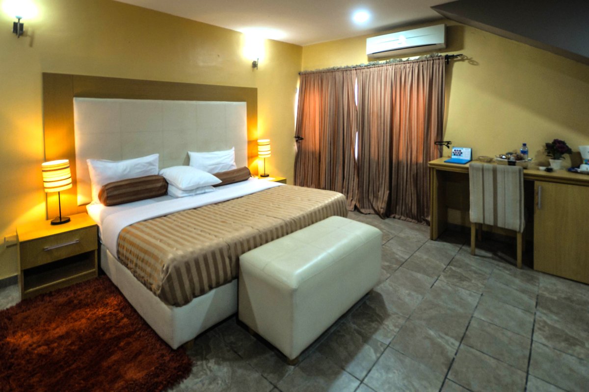 CHATEUX DE ATLANTIQUE HOTEL - Lodge Reviews (Lagos, Nigeria)