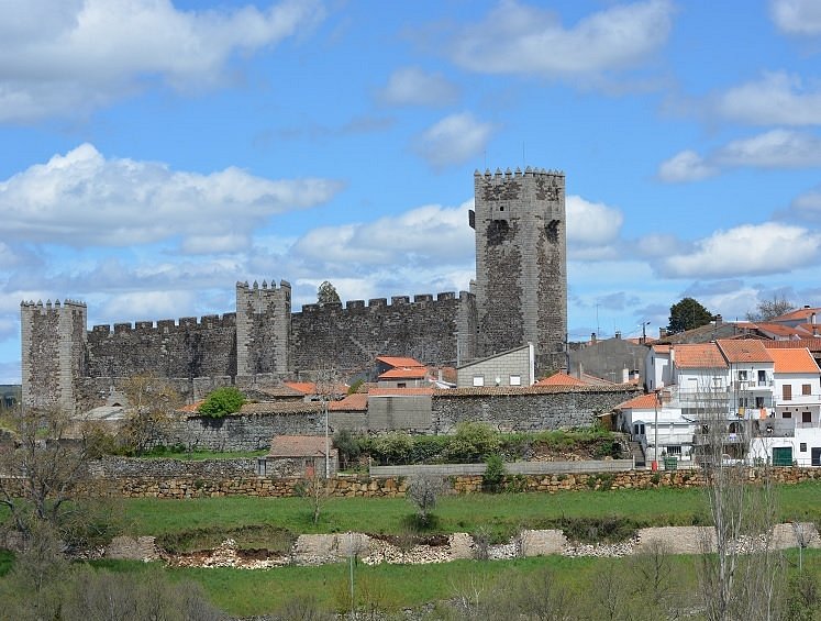 Sabugal Castle image