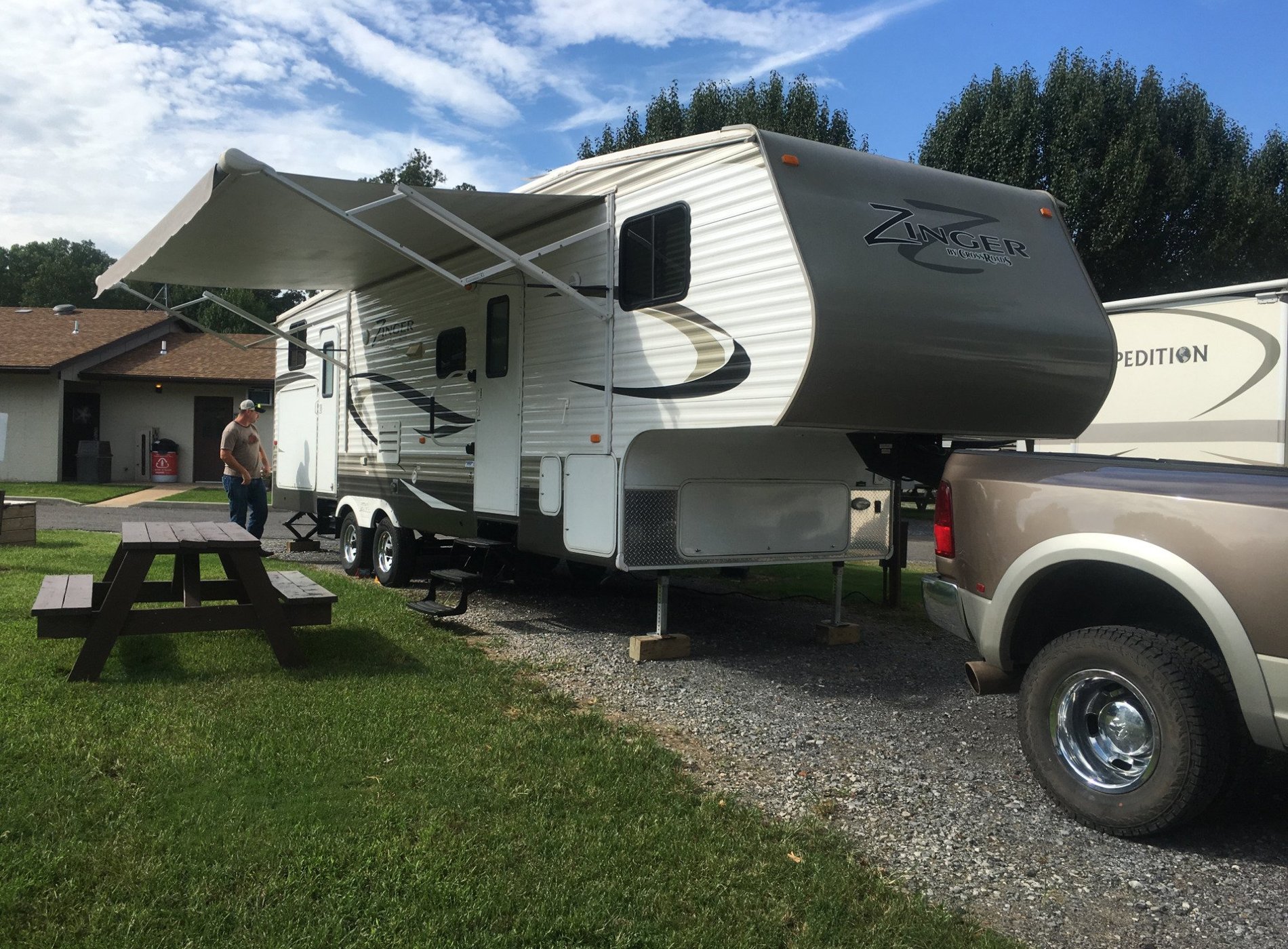 Graceland RV Park & Campground by null