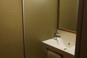 Room & Suite