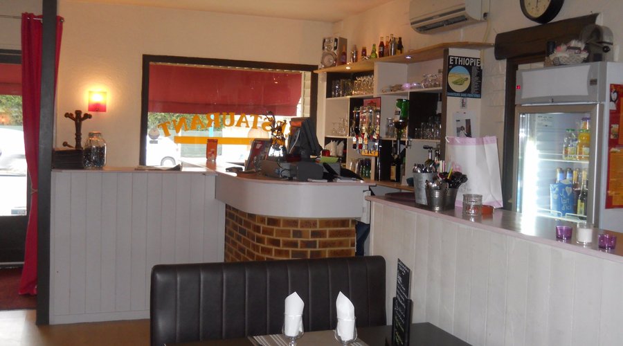 Petit bar...
