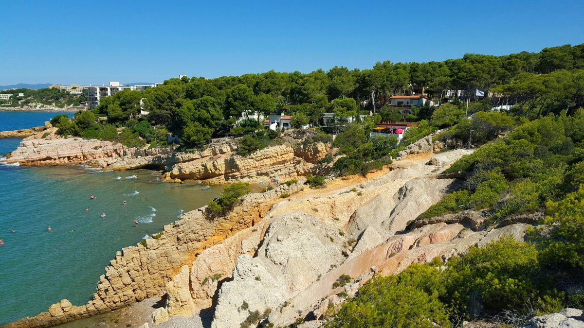 PLAYA DE CALA FONT (SALOU) CATALUÑA ESPAÑA