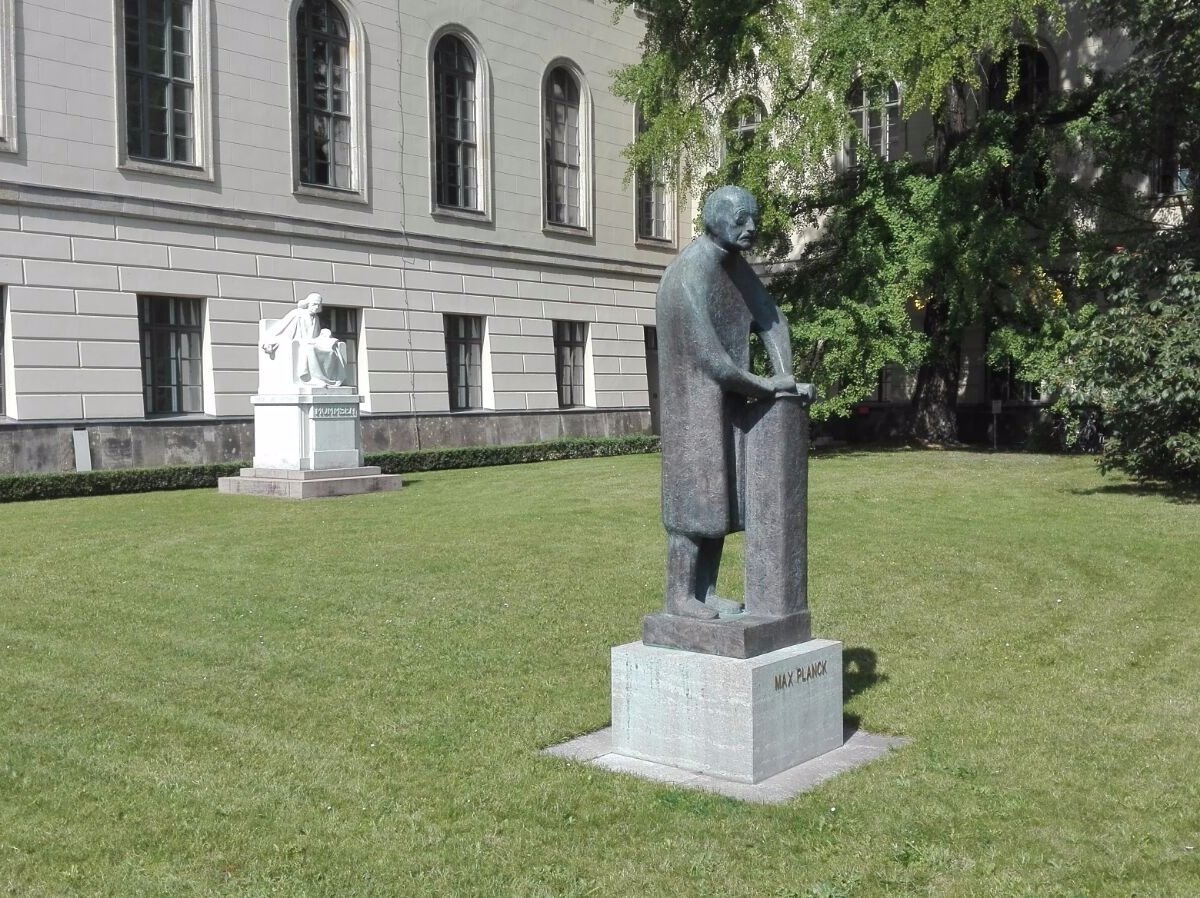 Denkmal Max Planck (Berlin) - All You Need to Know BEFORE You Go