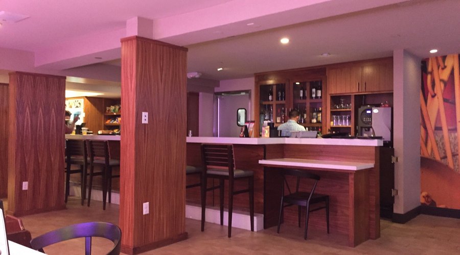 Chambers Bar & Bistro