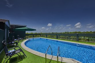 BONANZA ROOF TOP SWIMMING POOL