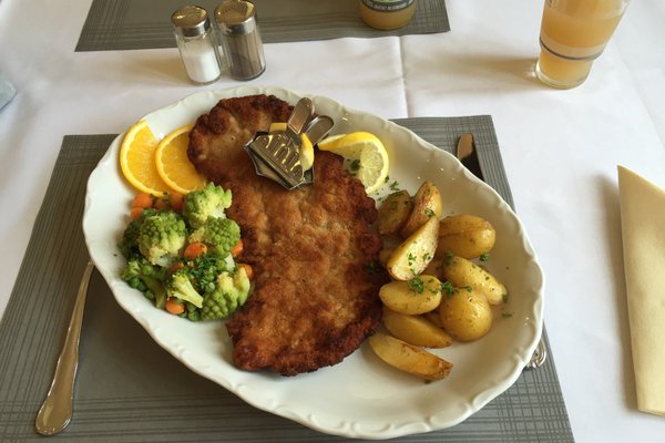 THE BEST Schnitzel in Neustadt-Glewe (Updated March 2025) - Tripadvisor