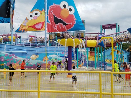 Amusement Parks In Texas  Six Flags & Morgan's Wonderland