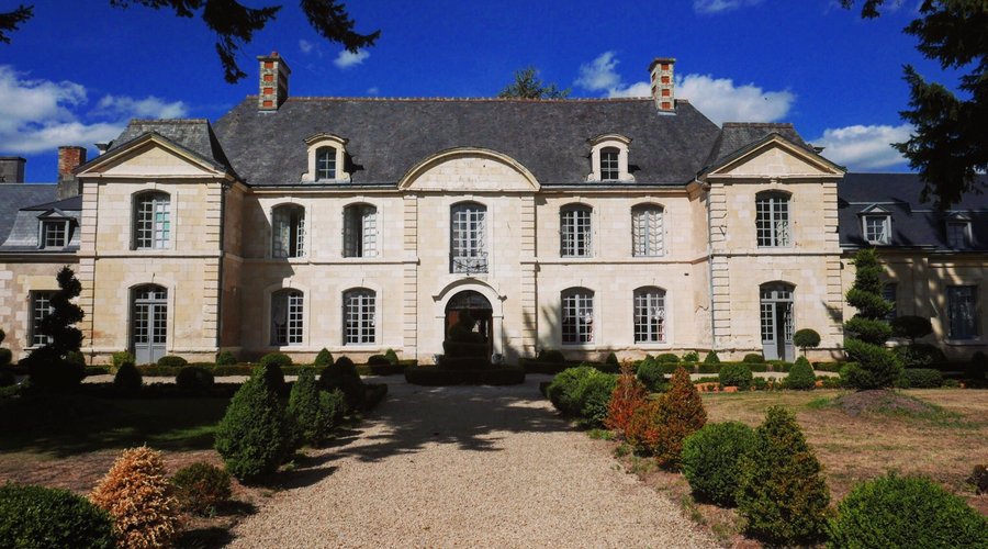 HOTEL MANOIR DE RESTIGNE - B&B Reviews (France)
