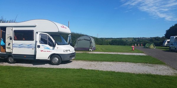 full hookup campgrounds Midleton Ireland
