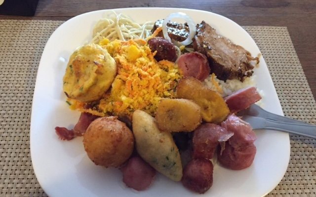 Comida mineira e saborosa.
