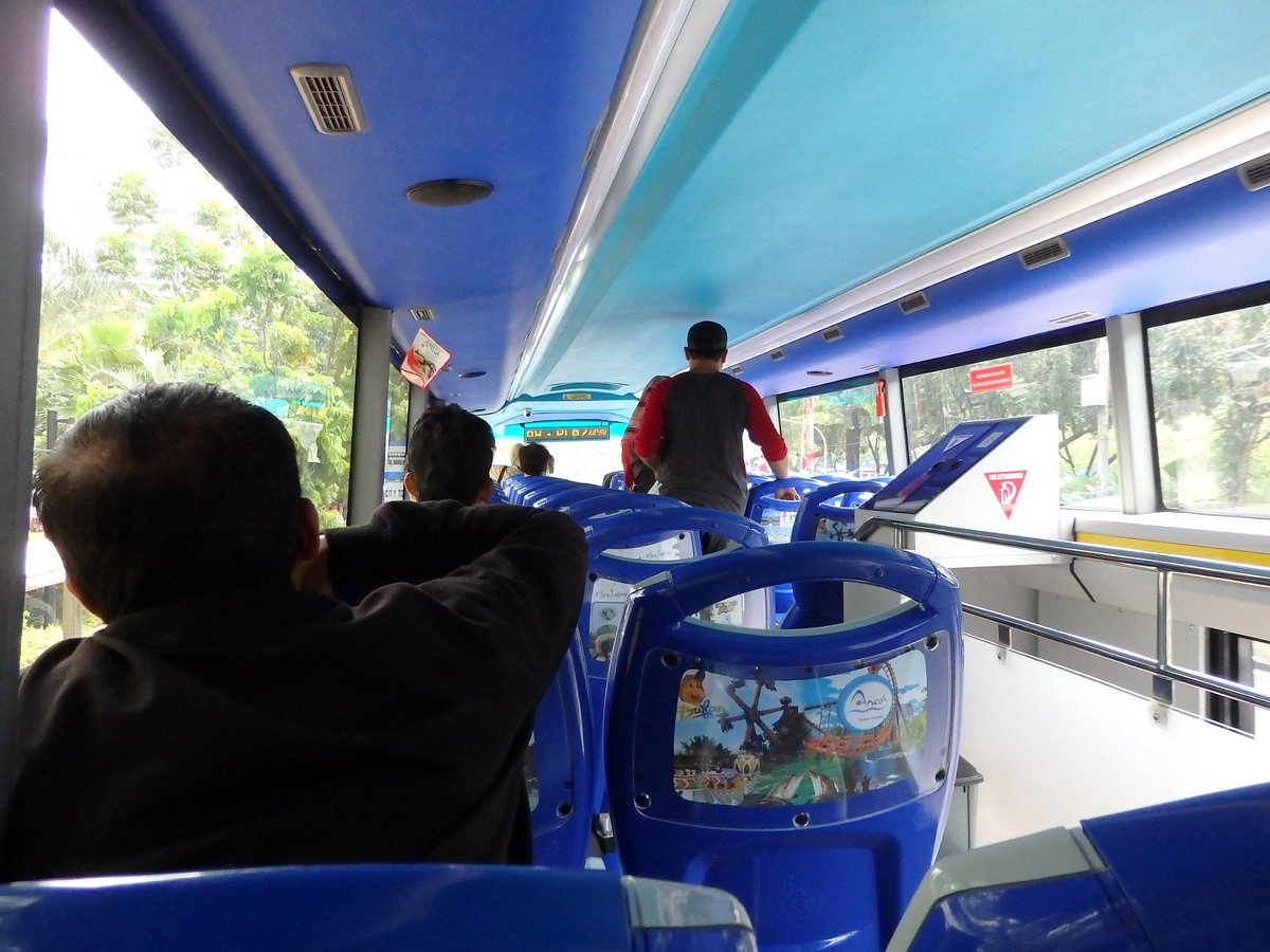 bus tingkat jakarta city tour