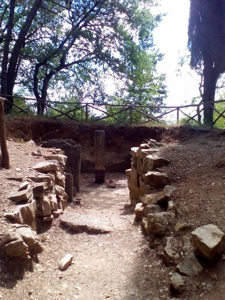 Necropolis Of Poggino Кастеллин ин Кьянти Tripadvisor 0916