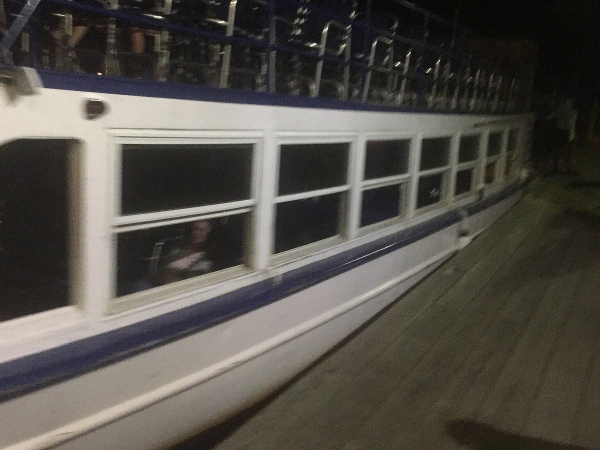 ghost boat tour dells