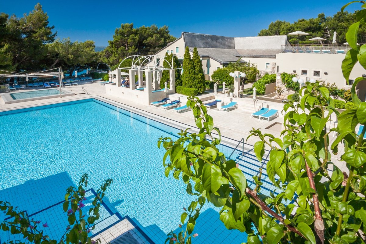 Bretanide Sport & Wellness Resort Pool: Pictures & Reviews - Tripadvisor