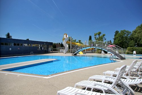 Piscine en plein air de Loué