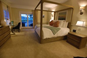 Room & Suite