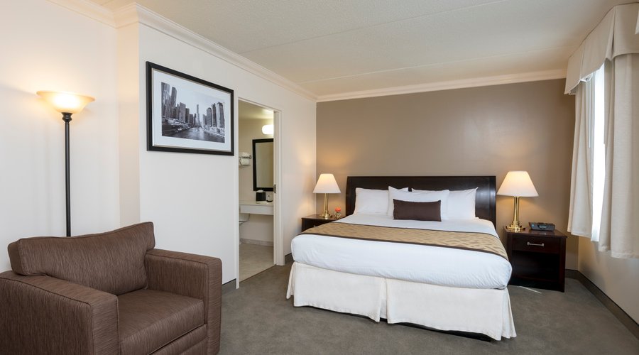 Traditional Single King Room