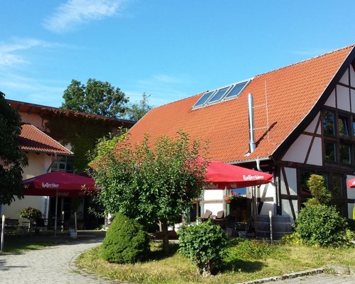 LANDHAUS TONMUHLE - Prices & Guest house Reviews (Drubeck, Germany)