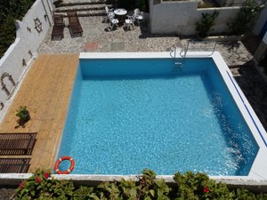 Πισίνα και παραλία