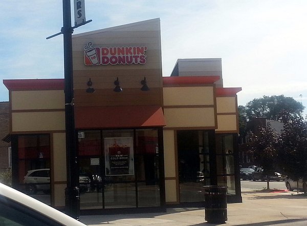 https://dynamic-media-cdn.tripadvisor.com/media/photo-o/0c/c7/15/93/front-entrance-to-dunkin.jpg?w=600&h=-1&s=1