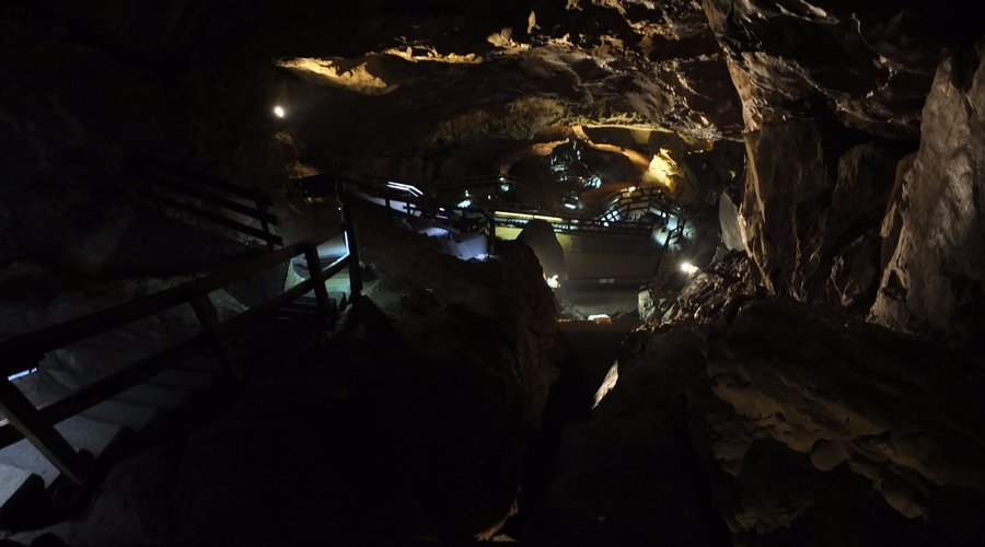 inside the cavern - view from the top