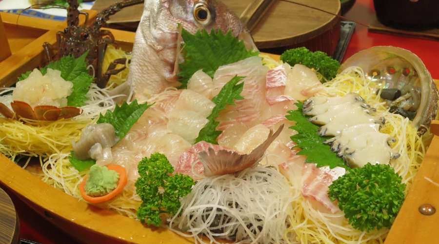 鯛・平目・鮑・伊勢海老。これ以上船盛に何を望みましょう。