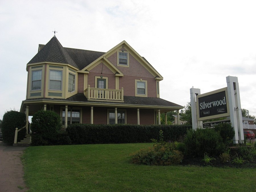 Tourist Motel And Cabins Prince Edward Island Canada