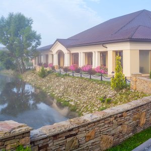 Panska Gora Hotel in Lviv, image may contain: Villa, Pond, Resort, Scenery
