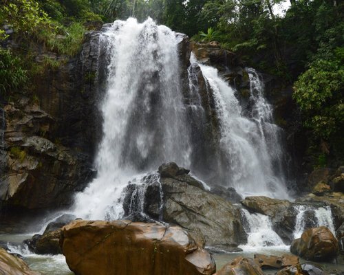 SATHODI FALLS, QUEEN OF FALLS, OFF-ROAD TO NO-ROADS